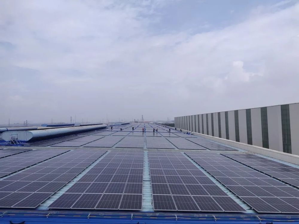 新天鋼廠房屋頂光伏發電項目正式并網投運