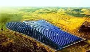 首例高速匝道圈分布式光伏發電項目并網發電